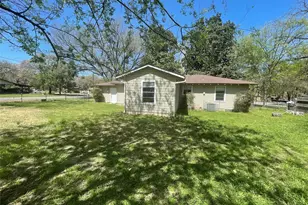 1100 Poe St, Azle, TX 76020 - Photo 5