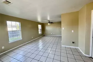 307 Kings Way Dr, Mansfield, TX 76063 - Photo 3