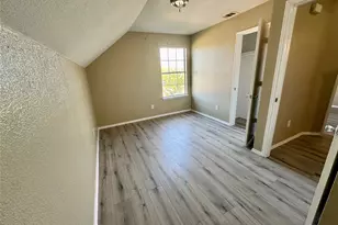 307 Kings Way Dr, Mansfield, TX 76063 - Photo 9