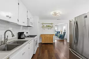 320 W Rucker St, Granbury, TX 76048 - Photo 19