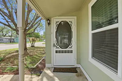 320 W Rucker Street, Granbury, TX 76048 - Photo 5