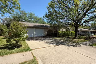 5112 Karen Dr, North Richland Hills, TX 76180 - Photo 3