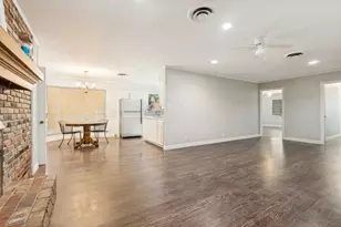 1809 Glenbrook Dr, Irving, TX 75061 - Photo 7