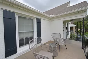 2226 Carnes St, Dallas, TX 75208 - Photo 3