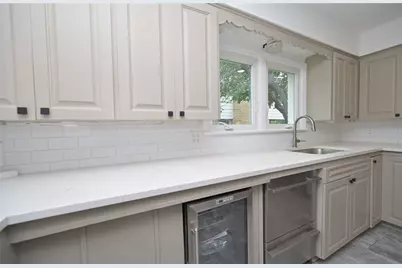 2226 Carnes Street, Dallas, TX 75208 - Photo 13