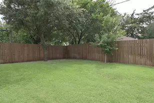 2226 Carnes St, Dallas, TX 75208 - Photo 39