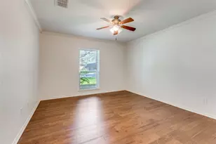 8833 Flint Falls Dr, Dallas, TX 75243 - Photo 17