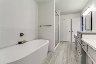 8833 Flint Falls Dr, Dallas, TX 75243 - Photo 23