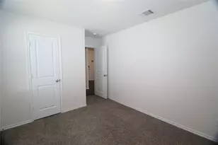 11217 W Pond Dr, Providence Village, TX 76227 - Photo 9