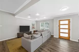 3115 Walnut Hill Ln, Dallas, TX 75229 - Photo 9