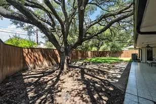 3115 Walnut Hill Ln, Dallas, TX 75229 - Photo 35