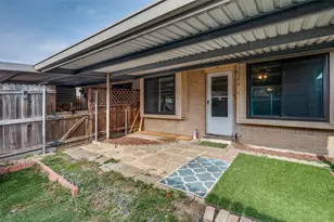 82 E Mountain Creek Dr E, Grand Prairie, TX 75052 - Photo 23