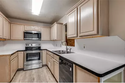 82 E Mountain Creek Drive E #19, Grand Prairie, TX 75052 - Photo 13