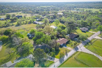 4816 Winnett Road, Burleson, TX 76028 - Photo 3