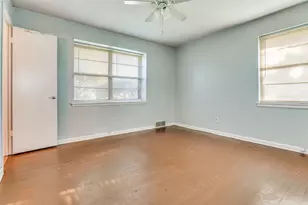 2406 Cliff Teen Ct, Dallas, TX 75233 - Photo 9