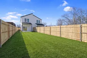 2113 Wright St, Greenville, TX 75401 - Photo 17