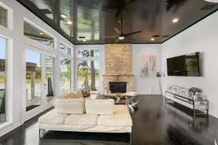 656 Timbercrest Cir, Highland Village, TX 75077 - Photo 17