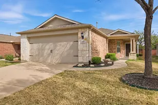 2490 Honeybee Ln, Frisco, TX 75036 - Photo 3