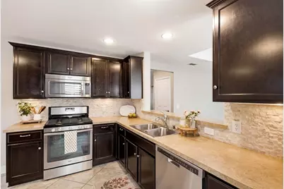 2490 Honeybee Lane, Frisco, TX 75036 - Photo 5