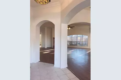 10609 Pineview Lane, Frisco, TX 75035 - Photo 5