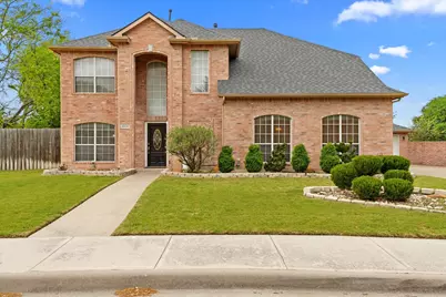 1024 Choke Cherry Lane, Crowley, TX 76036 - Photo 3