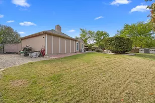 1024 Choke Cherry Ln, Crowley, TX 76036 - Photo 31