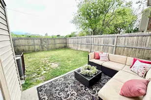 9434 Olde Village Ct, Dallas, TX 75227 - Photo 25