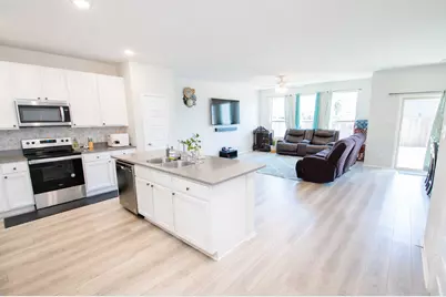 7800 Gangway Drive, Fort Worth, TX 76179 - Photo 3