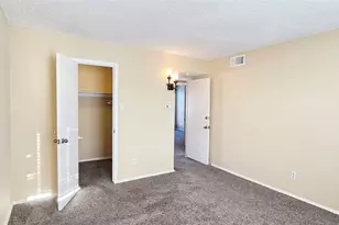 220 Village N Dr, Richardson, TX 75081 - Photo 9