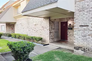 220 Village N Dr, Richardson, TX 75081 - Photo 1