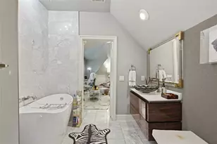 6230 Woodland Dr, Dallas, TX 75225 - Photo 23