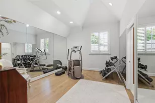 6230 Woodland Dr, Dallas, TX 75225 - Photo 25