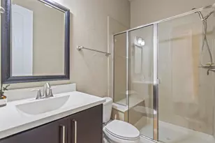 402 San Marcos Dr, Irving, TX 75039 - Photo 19