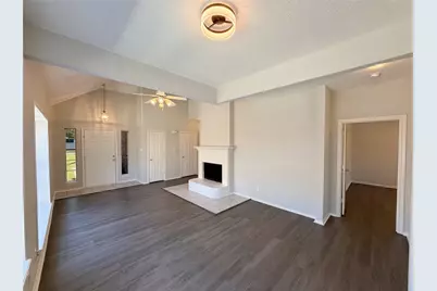 954 S Old Orchard Lane, Lewisville, TX 75067 - Photo 9