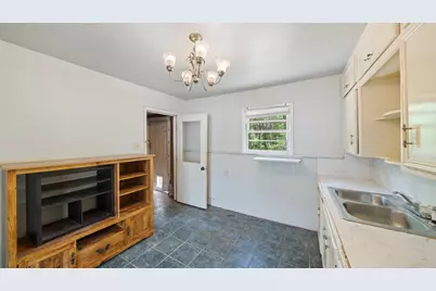 901 W Cayuga Drive, Athens, TX 75751 - Photo 9