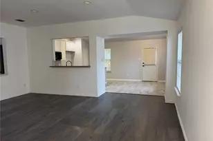 2525 Creek Villas Dr, Bedford, TX 76022 - Photo 3