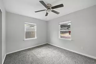 734 Thompson Dr, Lake Dallas, TX 75065 - Photo 19