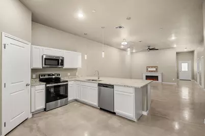 408 W Avenue C, Copperas Cove, TX 76522 - Photo 3