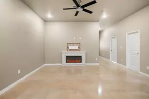 408 W Avenue C, Copperas Cove, TX 76522 - Photo 9