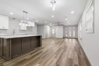 2401 Hillcrest Avenue, Greenville, TX 75402 - Photo 9