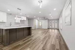 2401 Hillcrest Ave, Greenville, TX 75402 - Photo 9