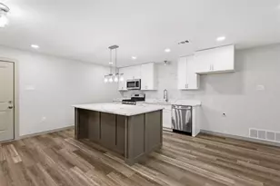 2401 Hillcrest Ave, Greenville, TX 75402 - Photo 11