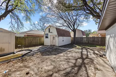 2401 Hillcrest Avenue, Greenville, TX 75402 - Photo 29