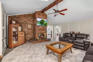 826 Lake Forest Ct, Grapevine, TX 76051 - Photo 5