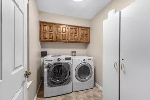 826 Lake Forest Ct, Grapevine, TX 76051 - Photo 17