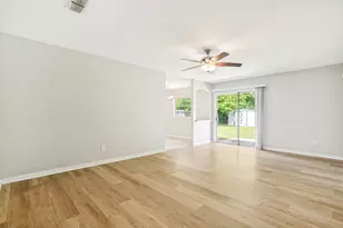 634 Lisa St, Burleson, TX 76028 - Photo 3