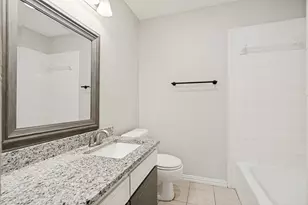 634 Lisa St, Burleson, TX 76028 - Photo 11