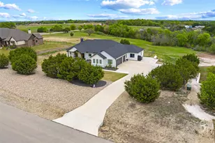 2043 Woodland Rd, Weatherford, TX 76088 - Photo 3