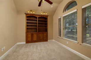 349 Sandpiper Dr, Weatherford, TX 76088 - Photo 9