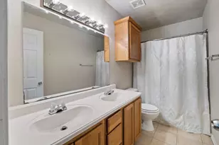 121 W Oneal St, Wills Point, TX 75169 - Photo 15